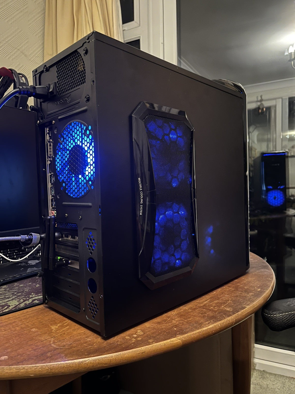 Gaming & Work PC - Ryzen 5 3600 - RX 580 - 16GB RAM DDR4 - 1TB SSD - Win 11 Pro & Office 365